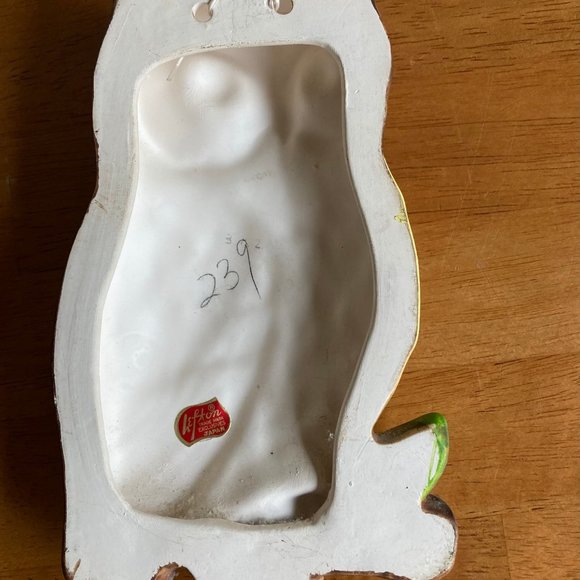 Lefton Ceramic Owl wall hanging - Picture 4 of 4